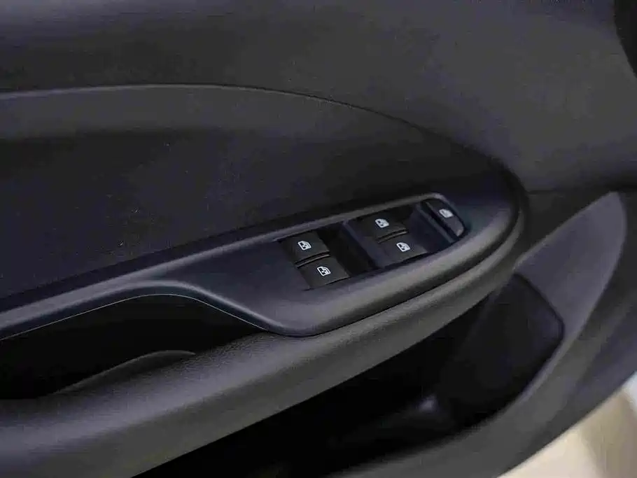 Buick Excelle — миниатюра 11