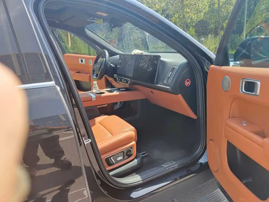 Li Auto L8 2023 Pro