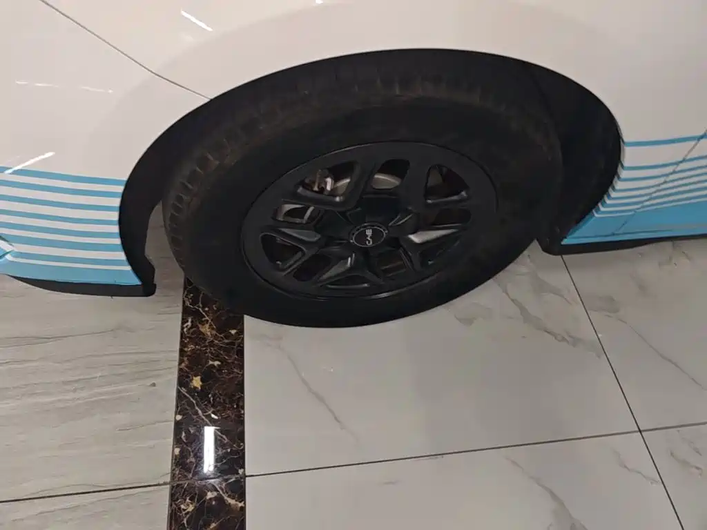 BYD Seal 05 DM-i — миниатюра 23