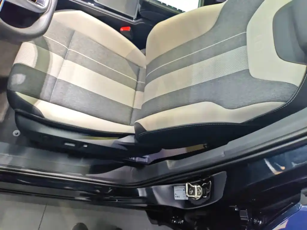 Volkswagen ID.4 Crozz — миниатюра 15