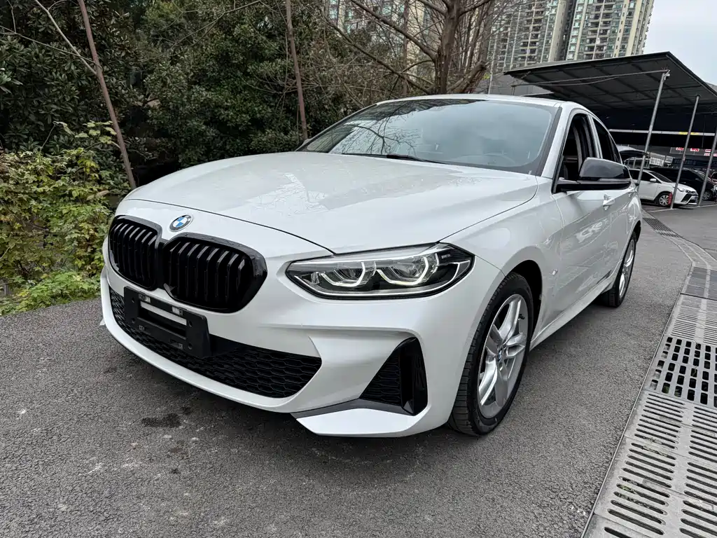 BMW 1 Series 2023
