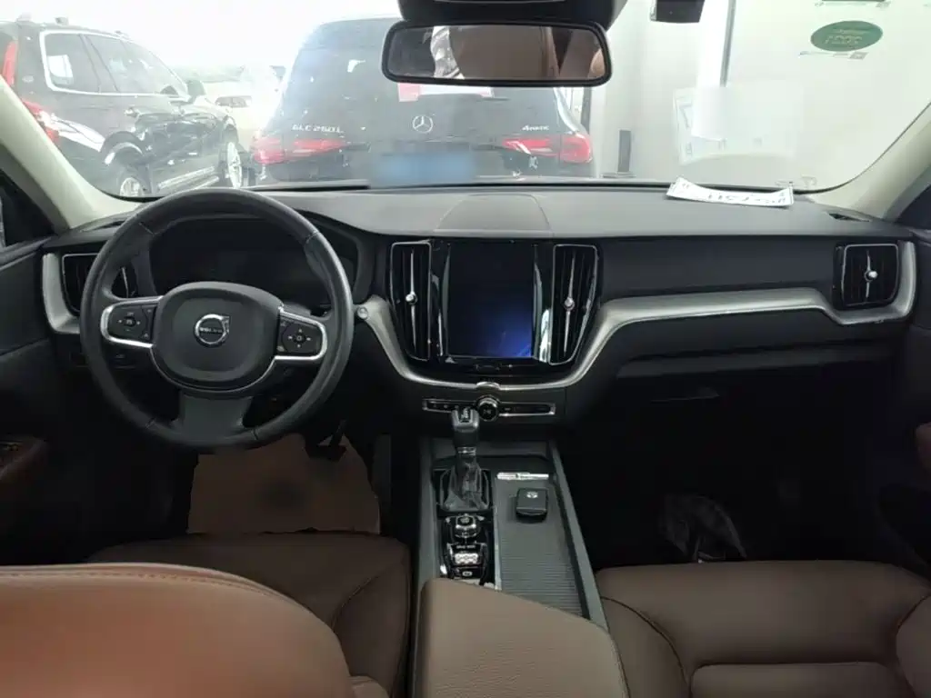 Volvo XC60 — миниатюра 10
