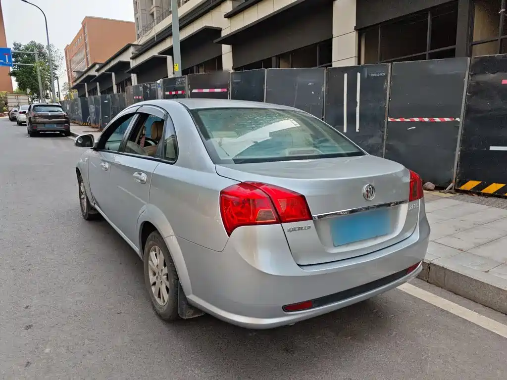 Buick Excelle — миниатюра 10