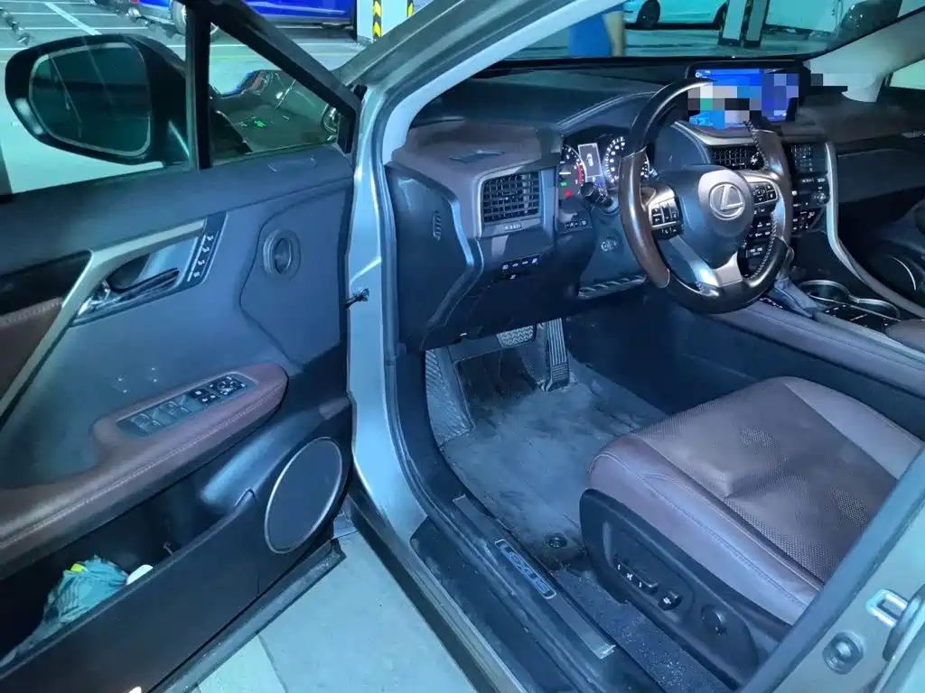 Lexus RX — миниатюра 14