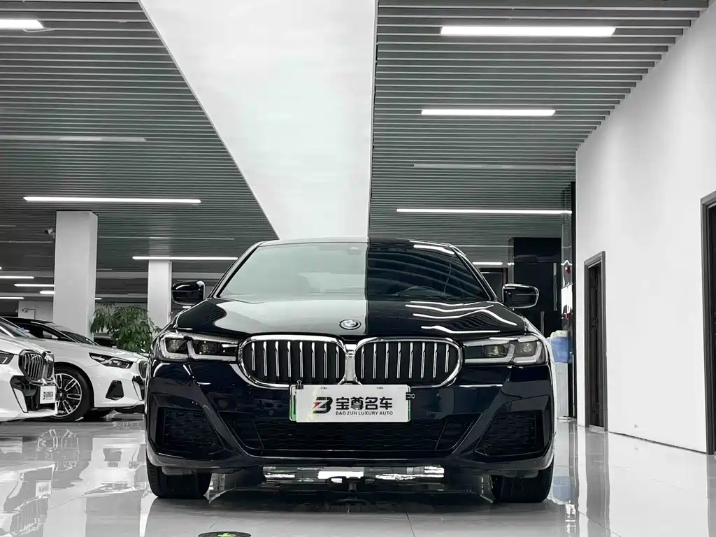 BMW 5 Series 5 2022 535Le M Sport