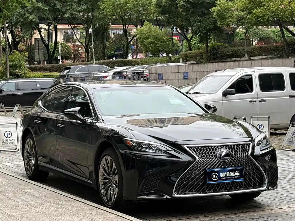 Lexus LS 2018 500h Executive V