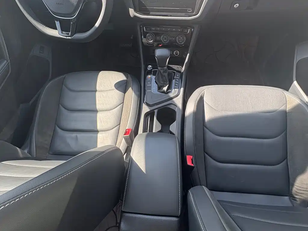 Volkswagen Tiguan L — миниатюра 13
