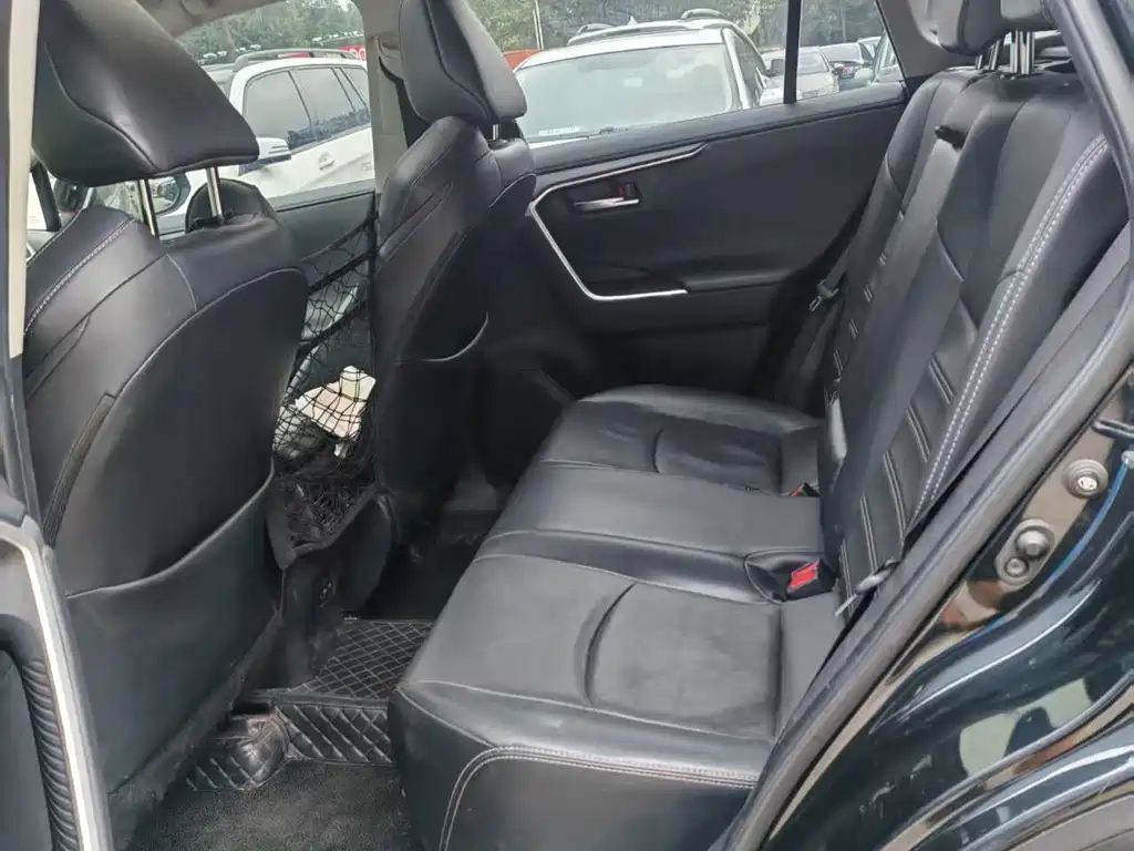 Toyota Wildlander — миниатюра 6