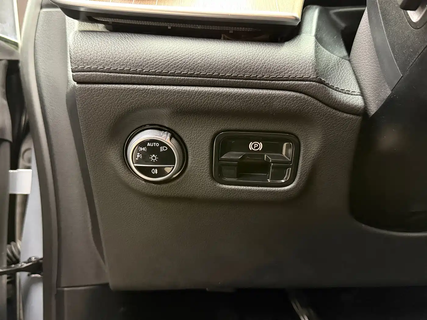 Mercedes-Benz EQE id 4659842 из Китая 27