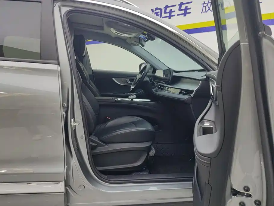 Chery Tiggo 8 PLUS — миниатюра 8
