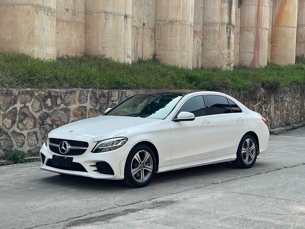 Mercedes-Benz C-Class 2020