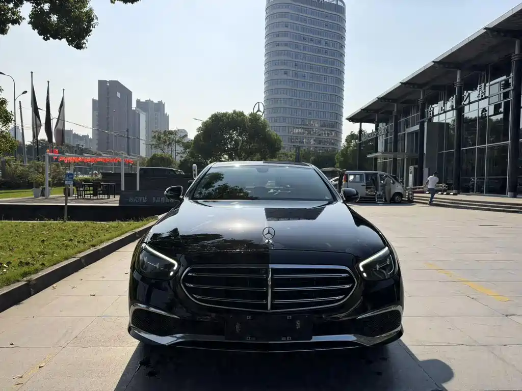 Mercedes-Benz E-Class New Energy — миниатюра 2