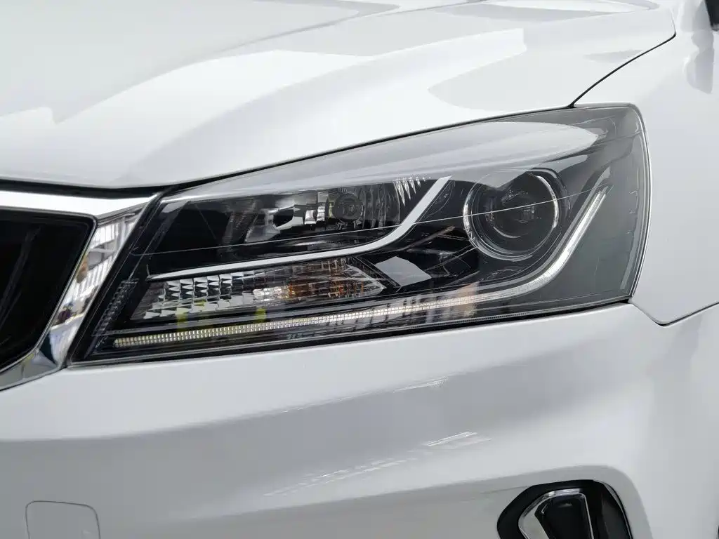 Geely Emgrand — миниатюра 7