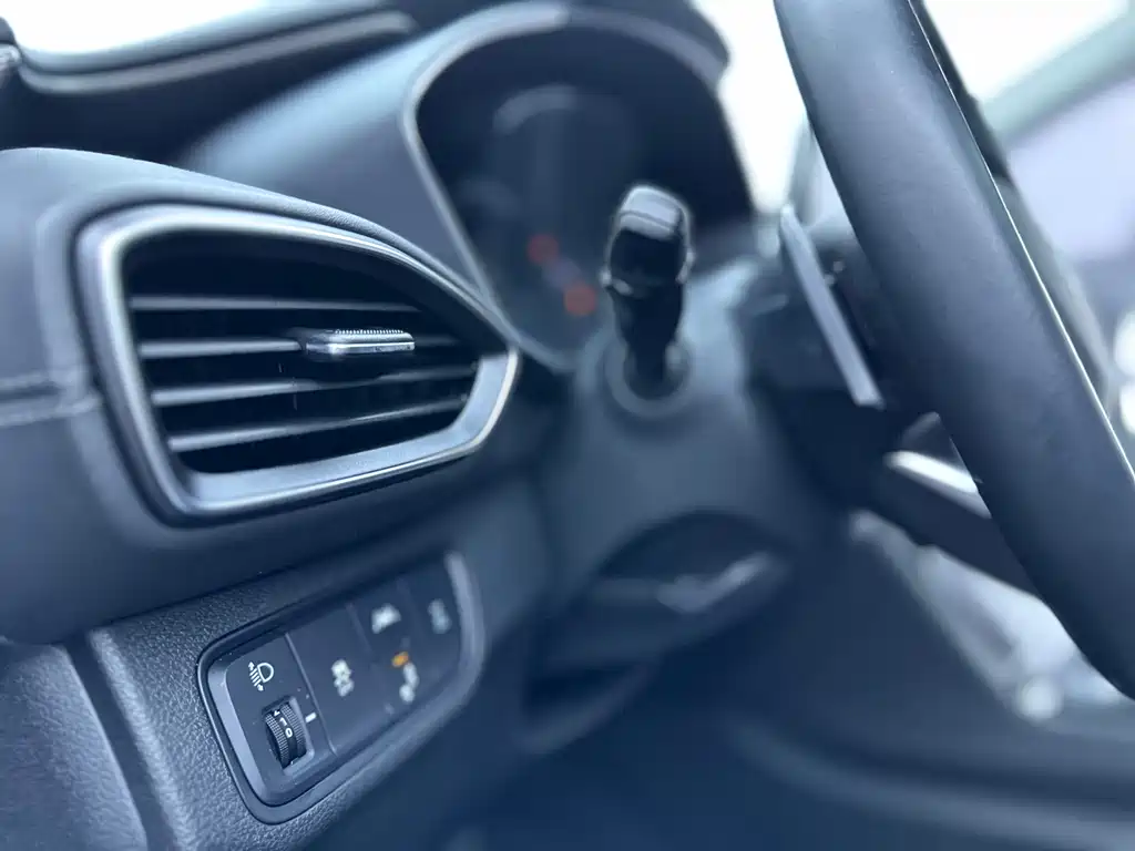 Hyundai Santa Fe — миниатюра 15