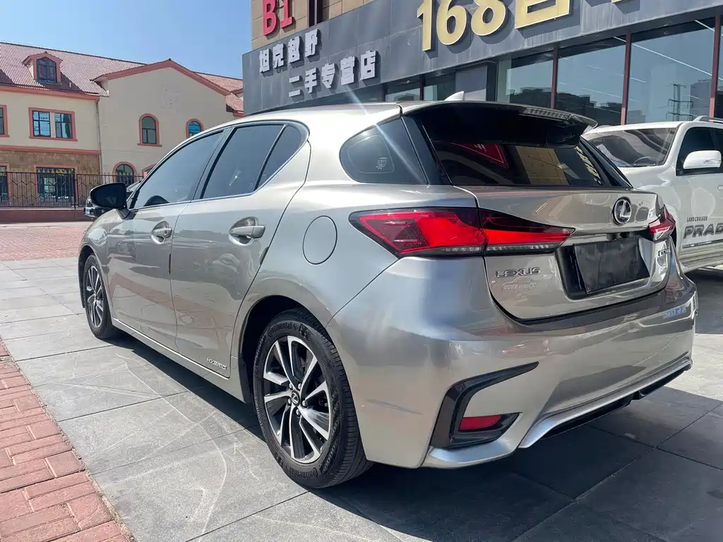 LEXUS CT