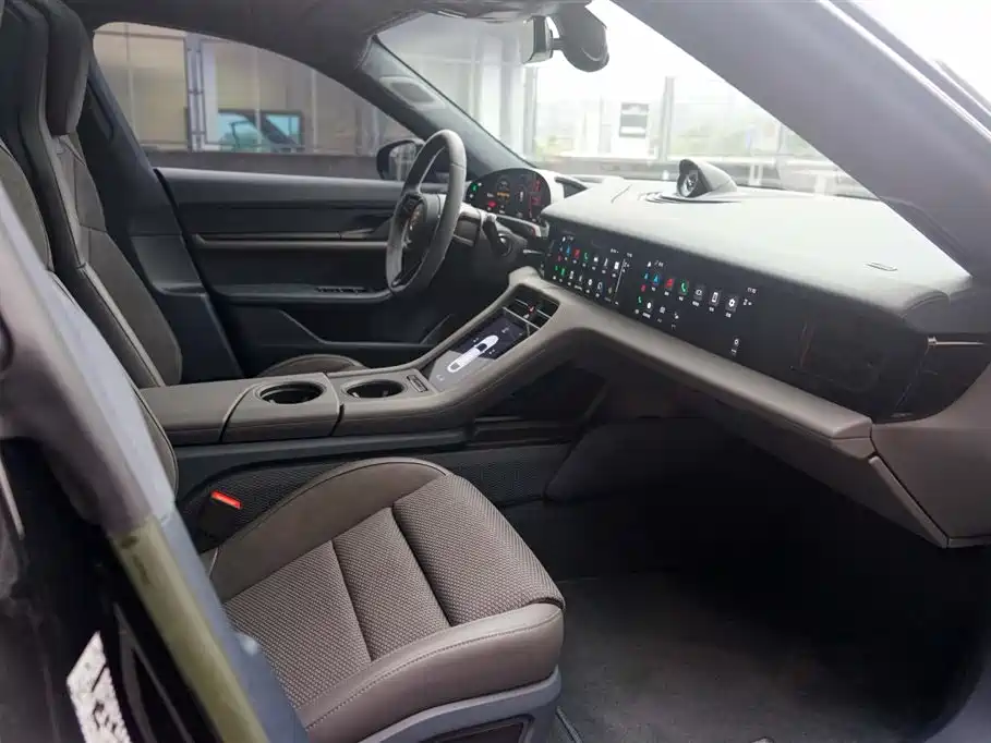 Porsche Taycan 2022 Taycan 4S Cross Turismo