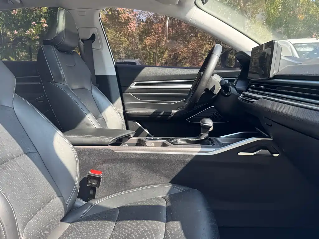 GEELY AUTOMOBILE EMGRAND