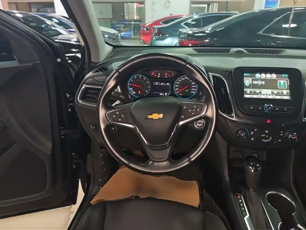 Chevrolet Equinox — миниатюра 11