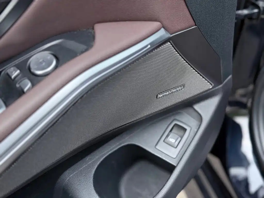 BMW 3 Series — миниатюра 11