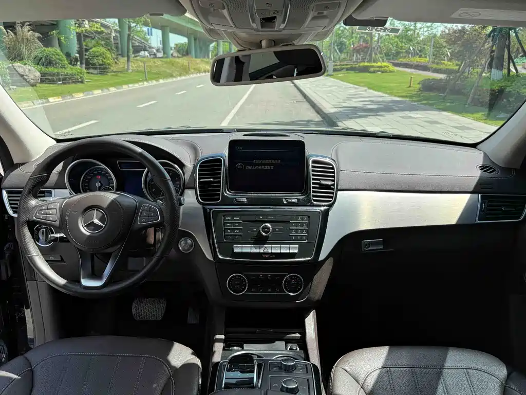 Mercedes-Benz GLS 2017 GLS 400 4MATIC