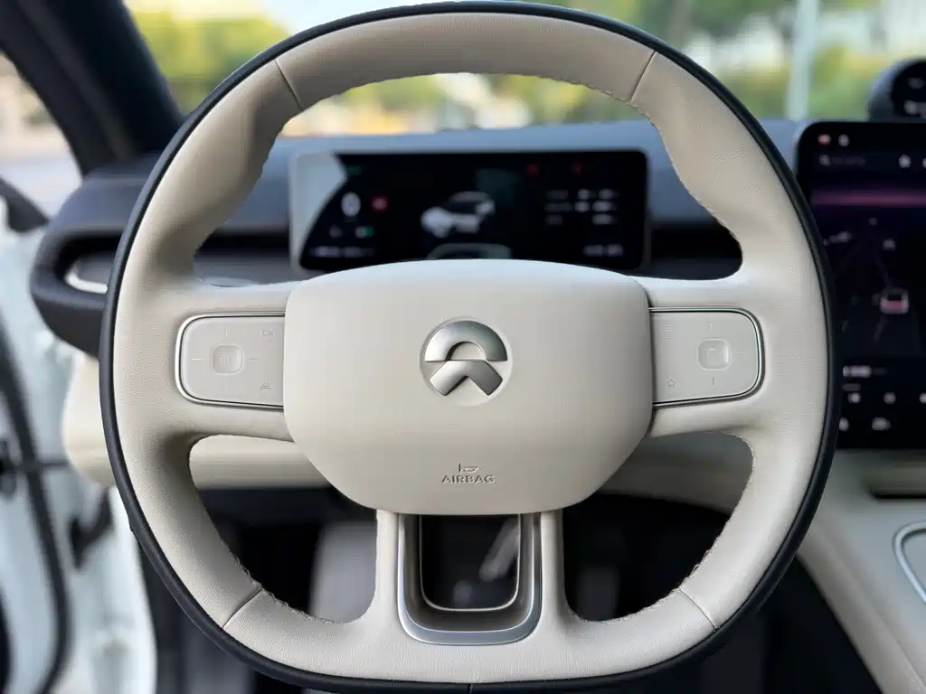 NIO ES6 — миниатюра 12
