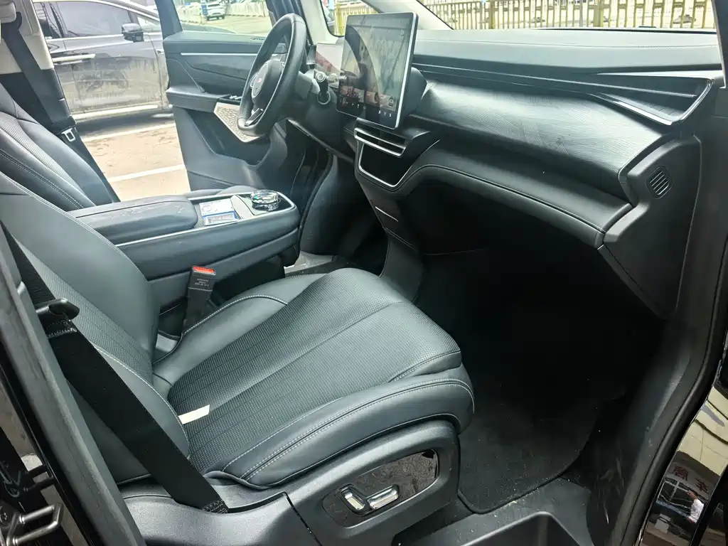 Geely Galaxy L380 2024 100 6 мест Air