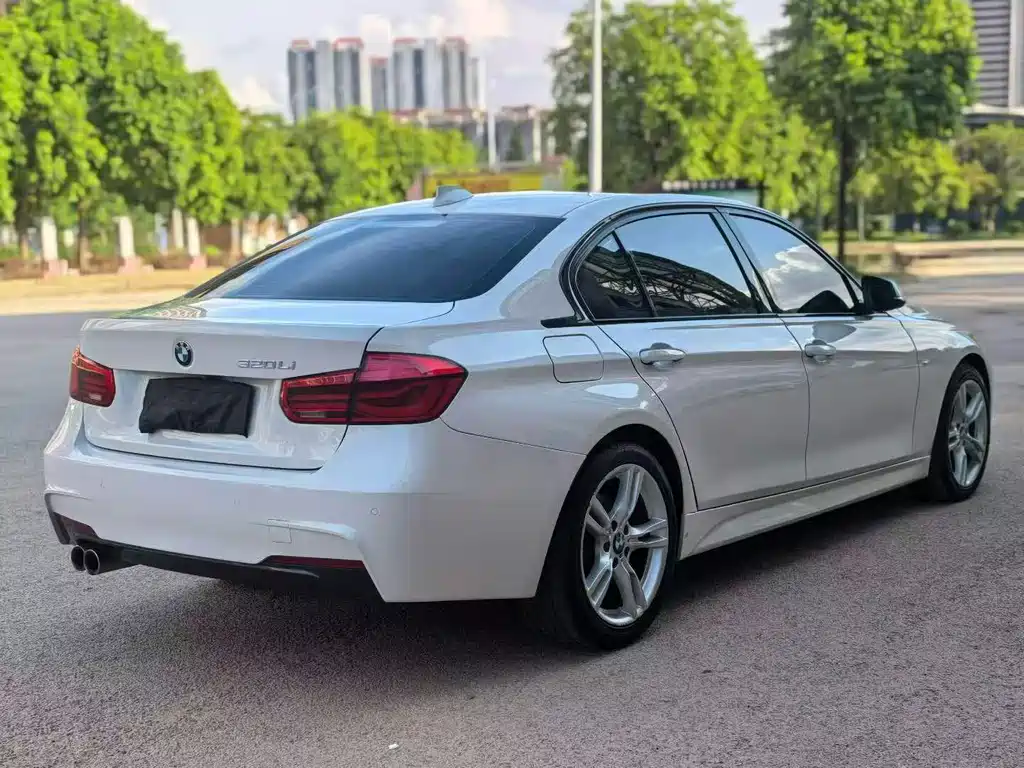 BMW 3 Series — миниатюра 5