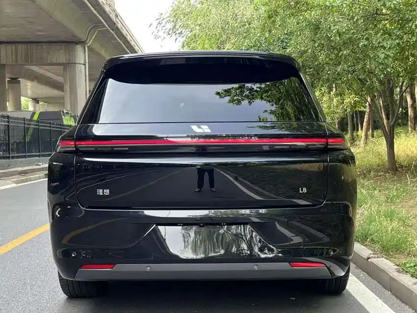 Li Auto Li L8 — миниатюра 5
