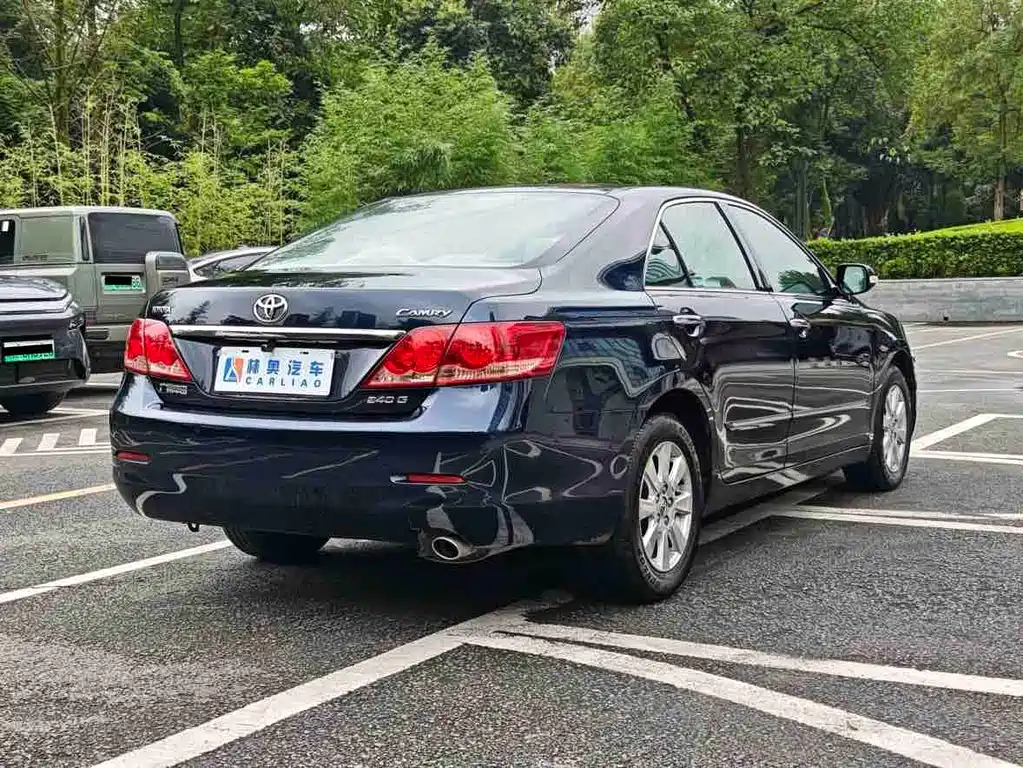 Toyota Camry — миниатюра 29