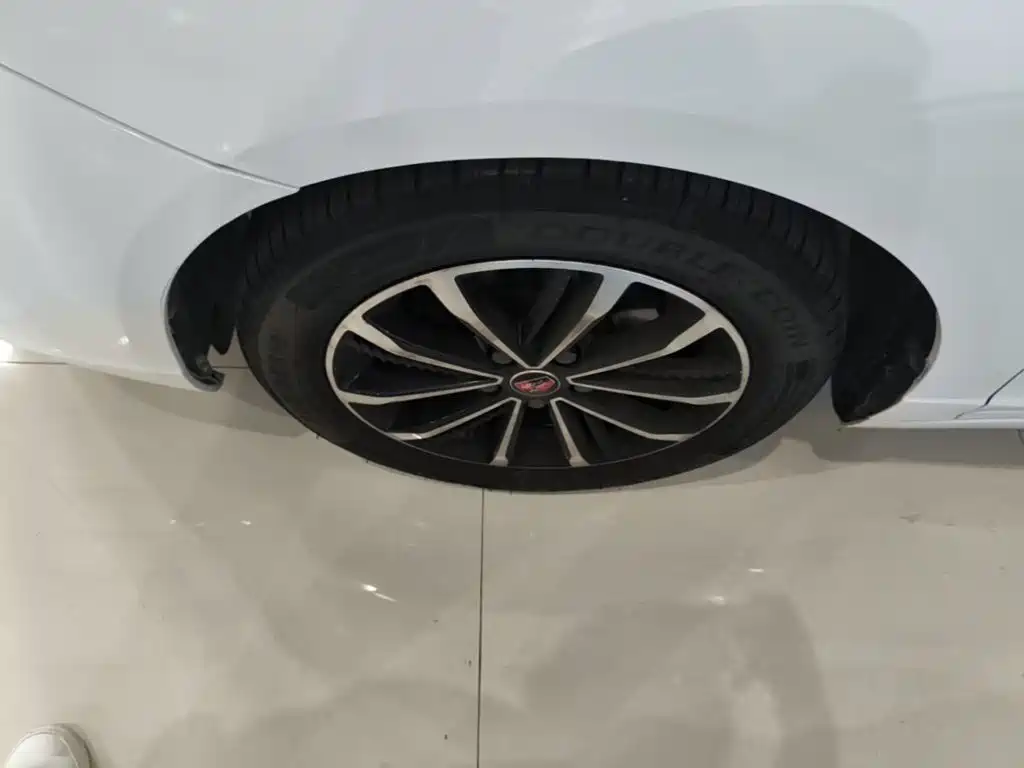 Roewe i5 — миниатюра 23