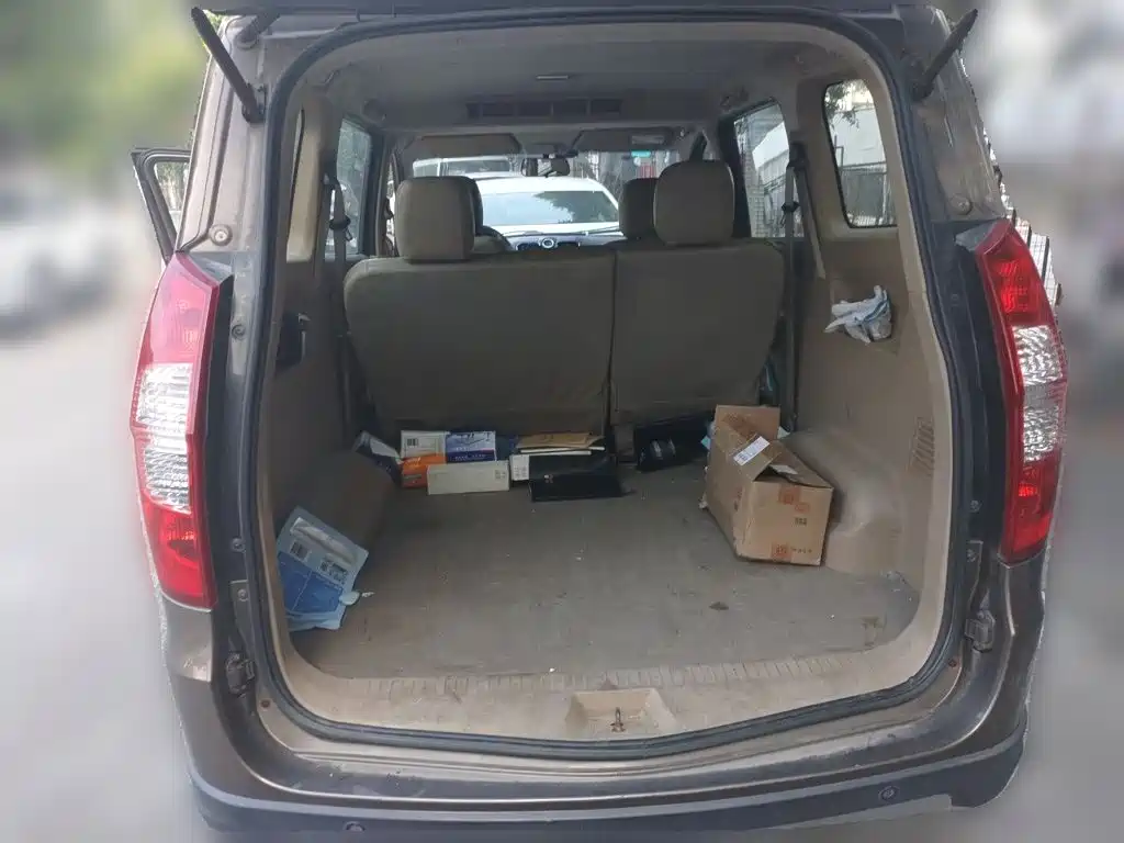 Wuling Hongguang — миниатюра 20