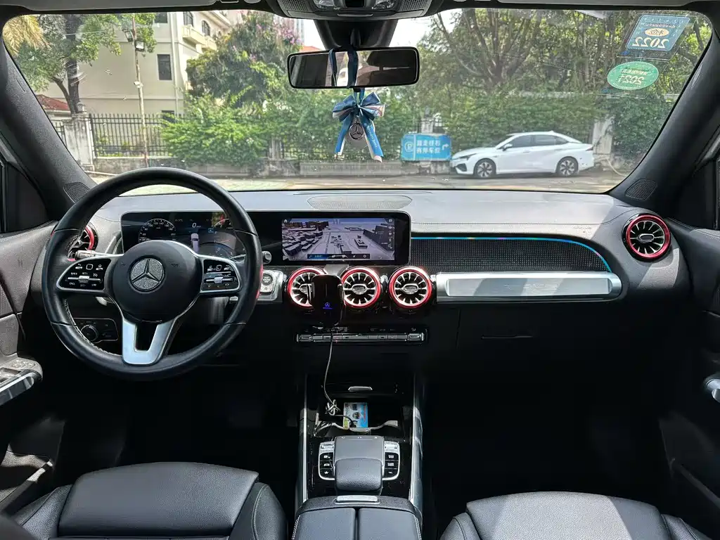 Mercedes-Benz GLB — миниатюра 6