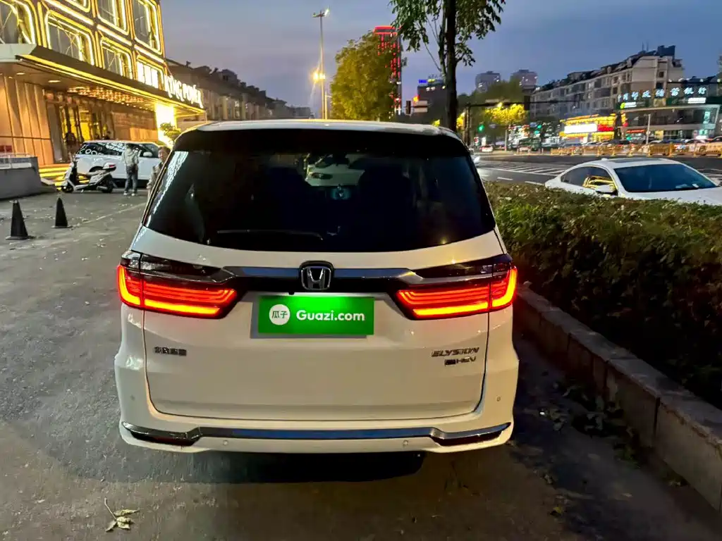 Honda Elysion — миниатюра 5