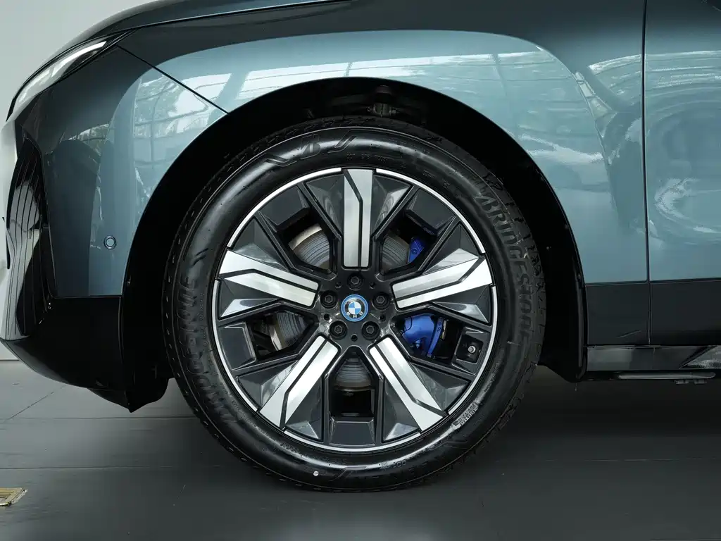 BMW iX — миниатюра 6