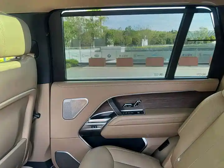 Land Rover Range Rover — миниатюра 19