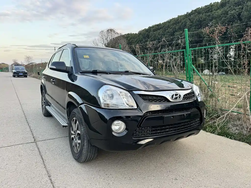 Hyundai Tucson 2013 2.0L MT Fashion