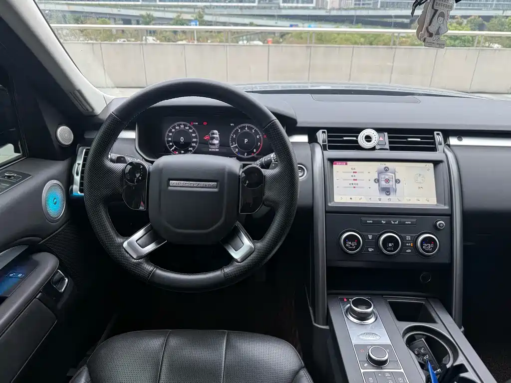 Land Rover Discovery 2020 2.0T 30