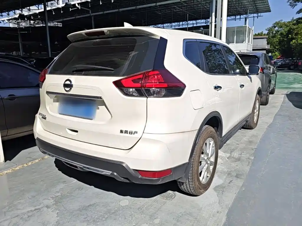 Nissan X-Trail — миниатюра 7