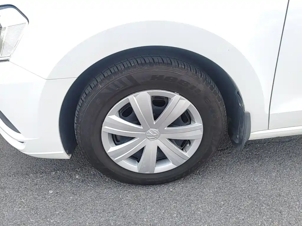 Volkswagen Jetta — миниатюра 23