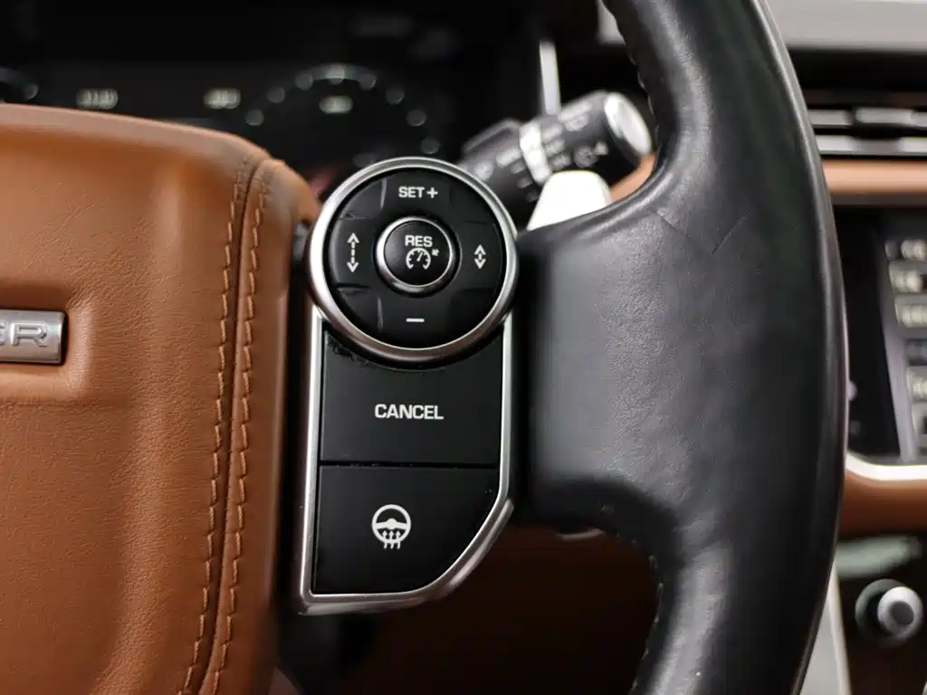 Land Rover Range Rover — миниатюра 28