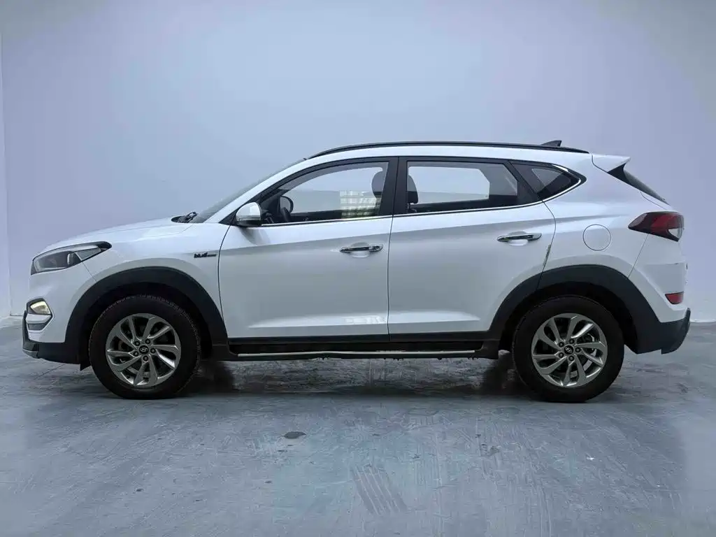 Hyundai Tucson — миниатюра 6