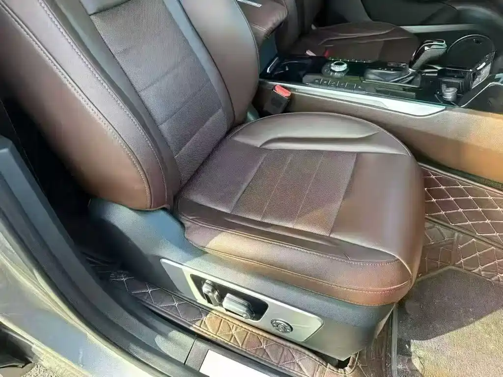 WEI PAI WEI BRAND VV7