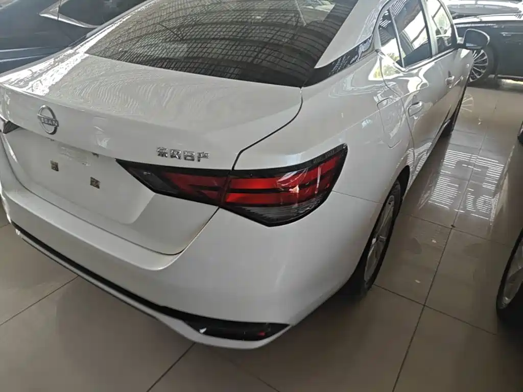Nissan Sylphy — миниатюра 8