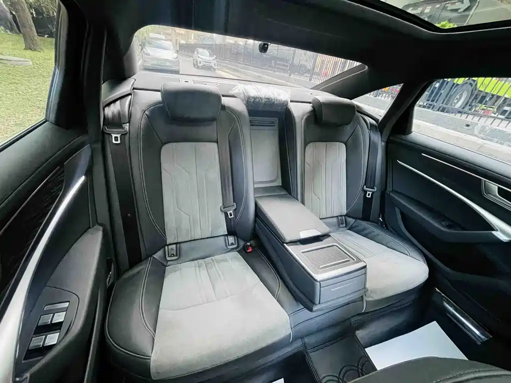 Audi A6L — миниатюра 15