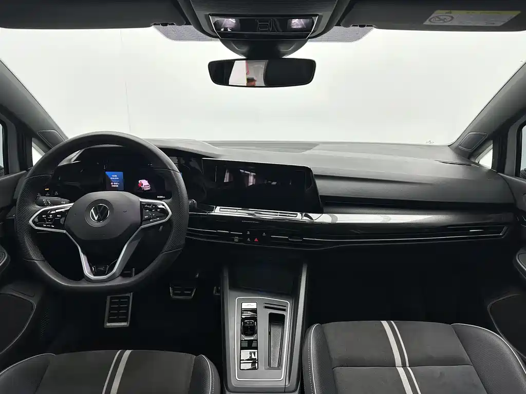 Volkswagen Golf 2023 280TSI DSG R-Line