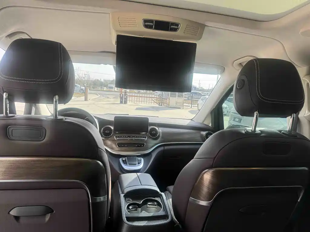 MERCEDES-BENZ V CLASS