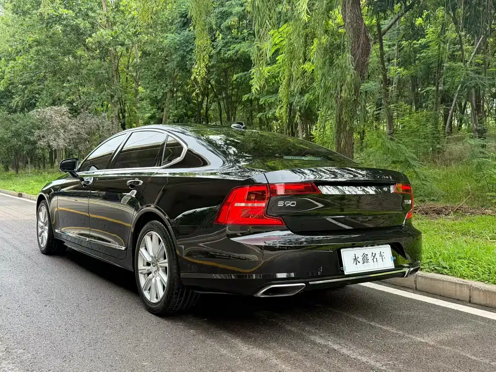 Volvo S90 2020 T5 Luxury