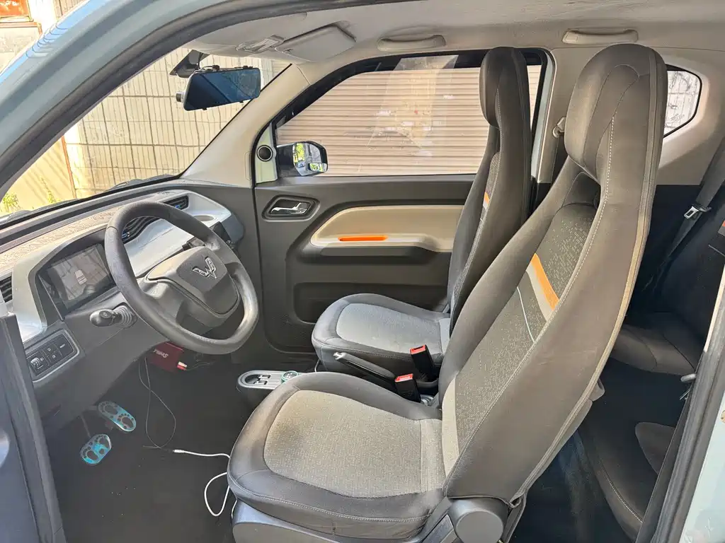 Wuling MINIEV — миниатюра 4
