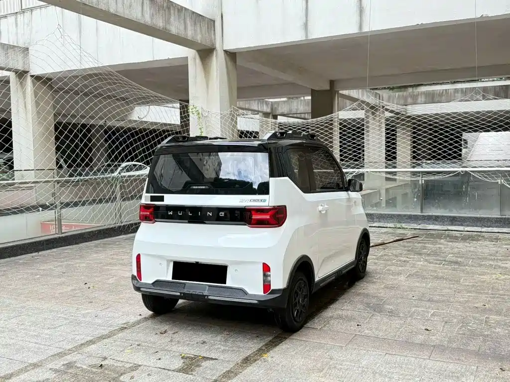 Wuling MINIEV — миниатюра 5