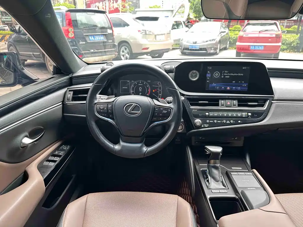 Lexus ES — фотографии объявления, Фото 15